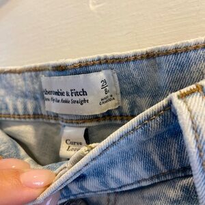 Abercrombie & Fitch high rise ankle straight